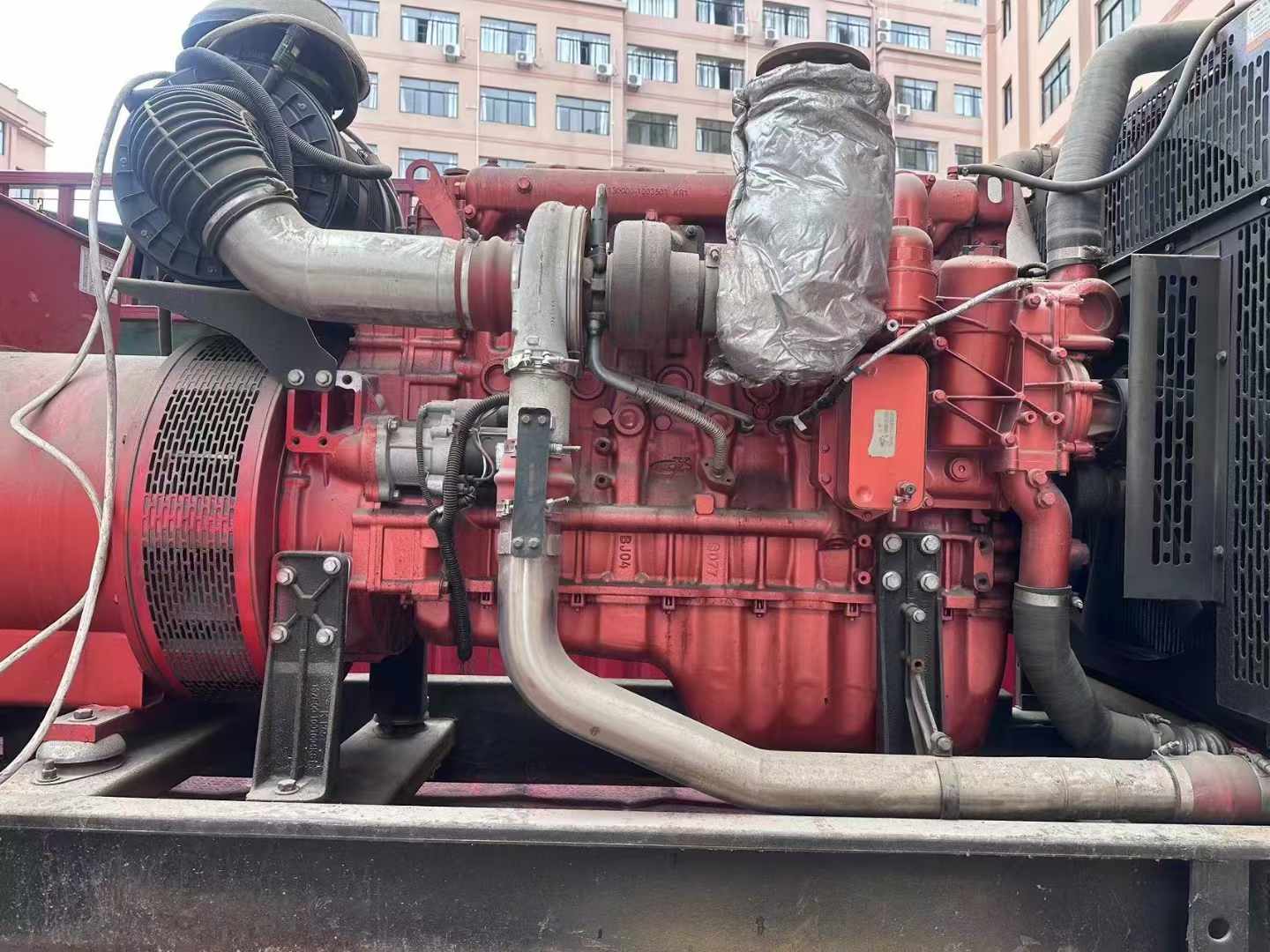 平遥如何选择适合 600kW 柴油发电机组的过载保护器？