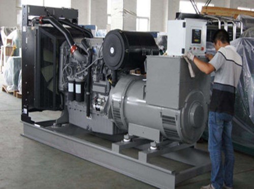 平遥柴油发电机空气滤清器堵塞会对发电机组产生哪些影响？