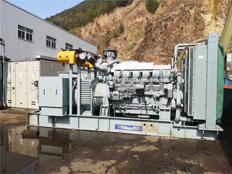 平遥储能设备在应用领域拓展过程中面临哪些新的挑战？