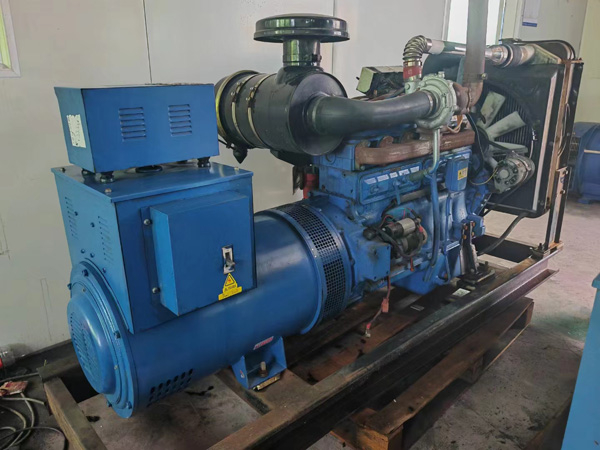 平遥100kW柴油发电机组使用多级机油有哪些优缺点？