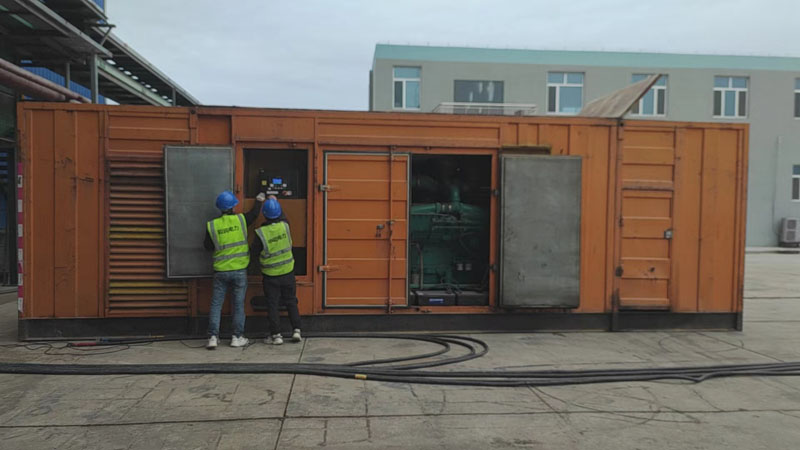 平遥如何检查柴油发电机组的机油油位？